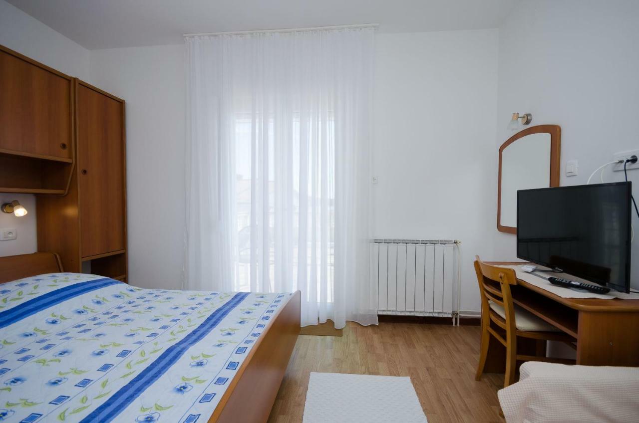 Rooms Lili Palit Екстер'єр фото